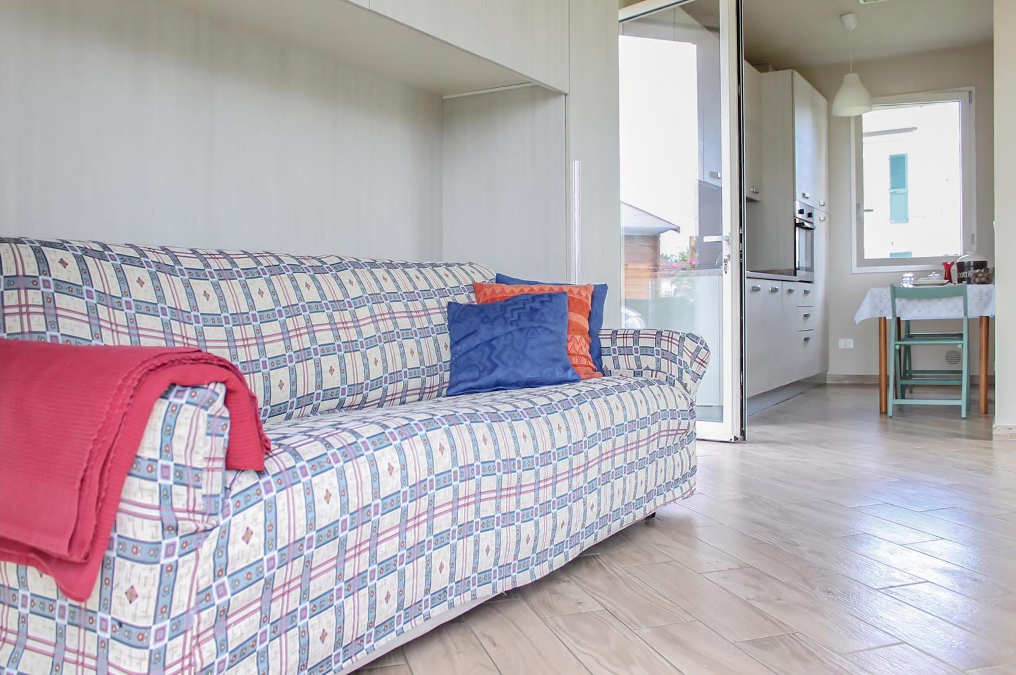 Modern Home With Private Parking Near The Station! Lucca Exterior photo