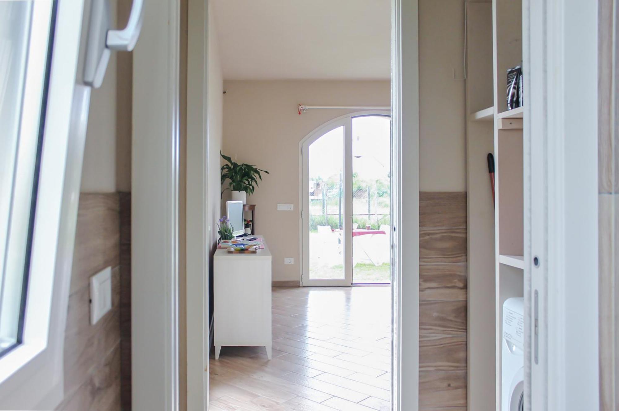 Modern Home With Private Parking Near The Station! Lucca Exterior photo