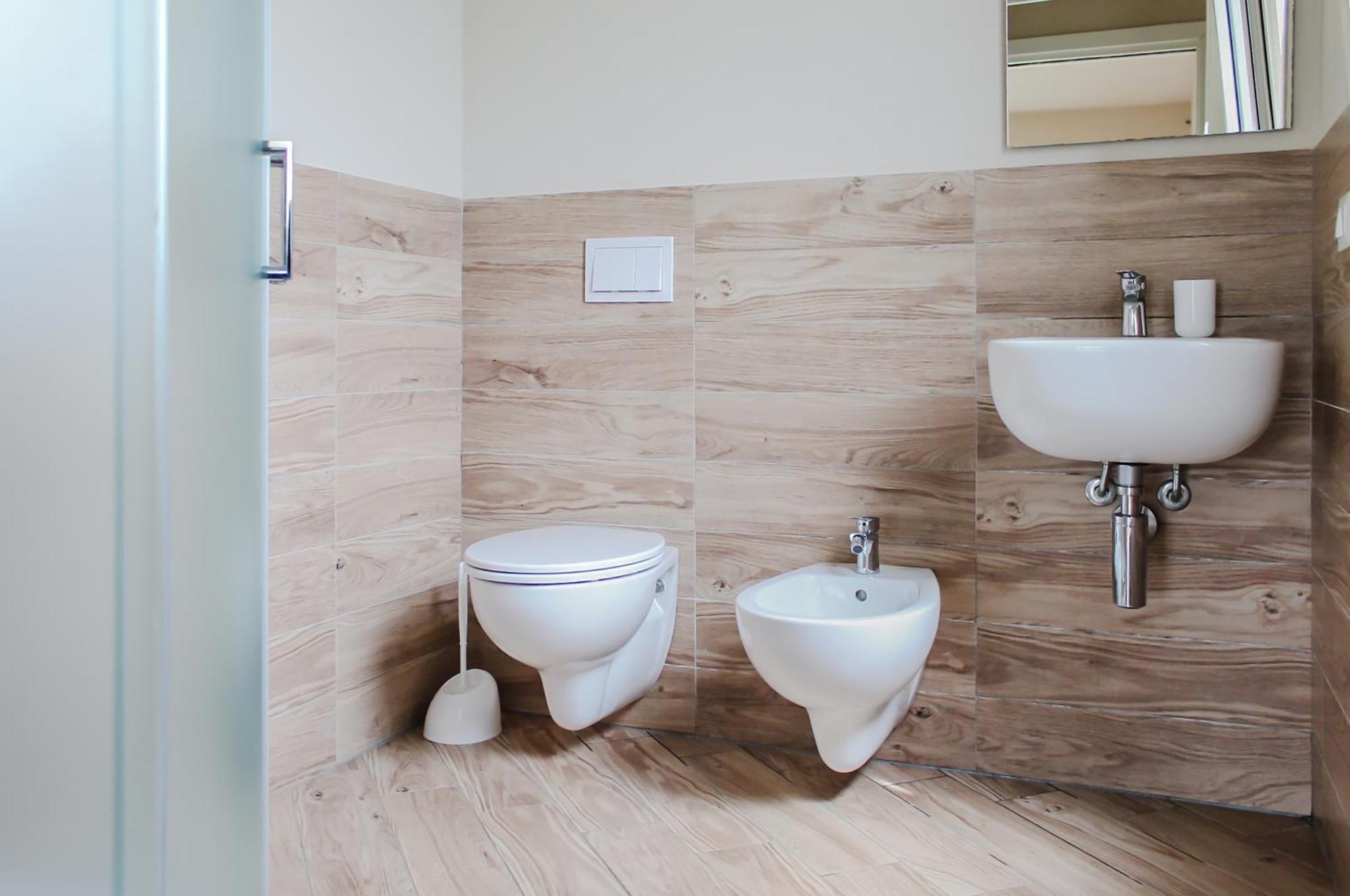 Modern Home With Private Parking Near The Station! Lucca Exterior photo